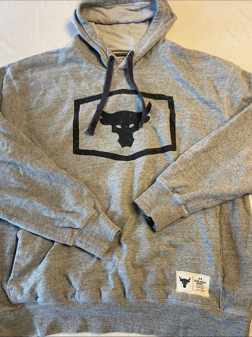 Under Armour Gray Hooded Sweatshirt with Bull Graphic